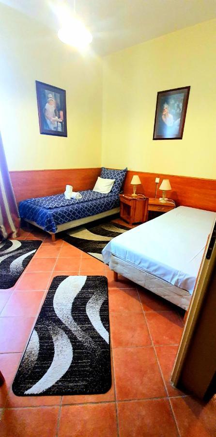Szatymaz 100 Eves Fogado B&B 외부 사진