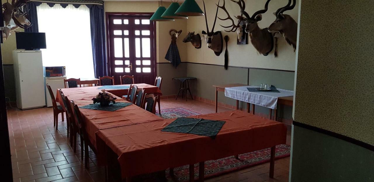 Szatymaz 100 Eves Fogado B&B 외부 사진